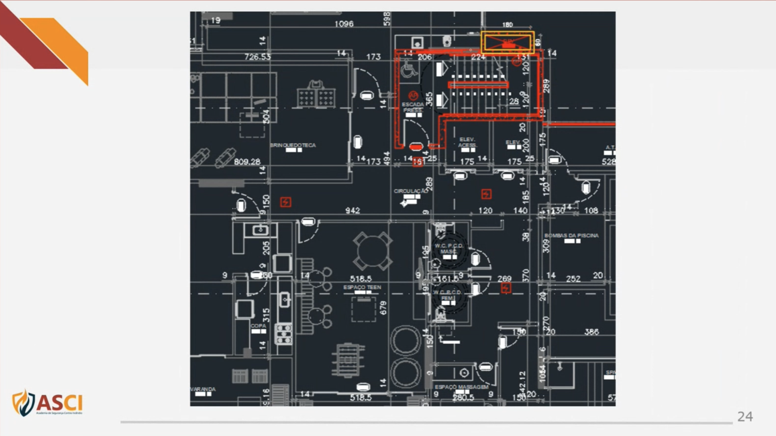 Projeto de Escada Pressurizada com integração entre arquitetura, ventilação e controle de fumaça